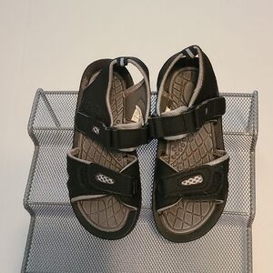 Kids Black and Gray Sandals Size 11/12 EUC Easy Open And Close Straps